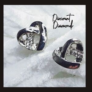 Daint Heart Shaped Earrings White Baguette Diamonds on 925 Silver
